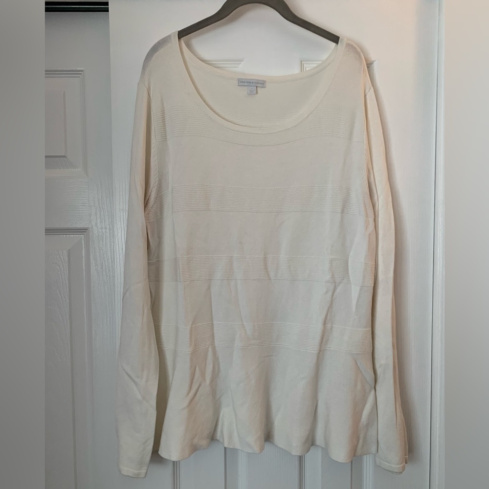 New York & Company Cream Long Sleeve Top